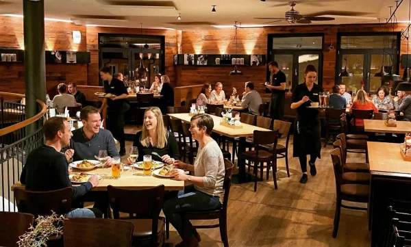Das Wirtshaus | Oberrang